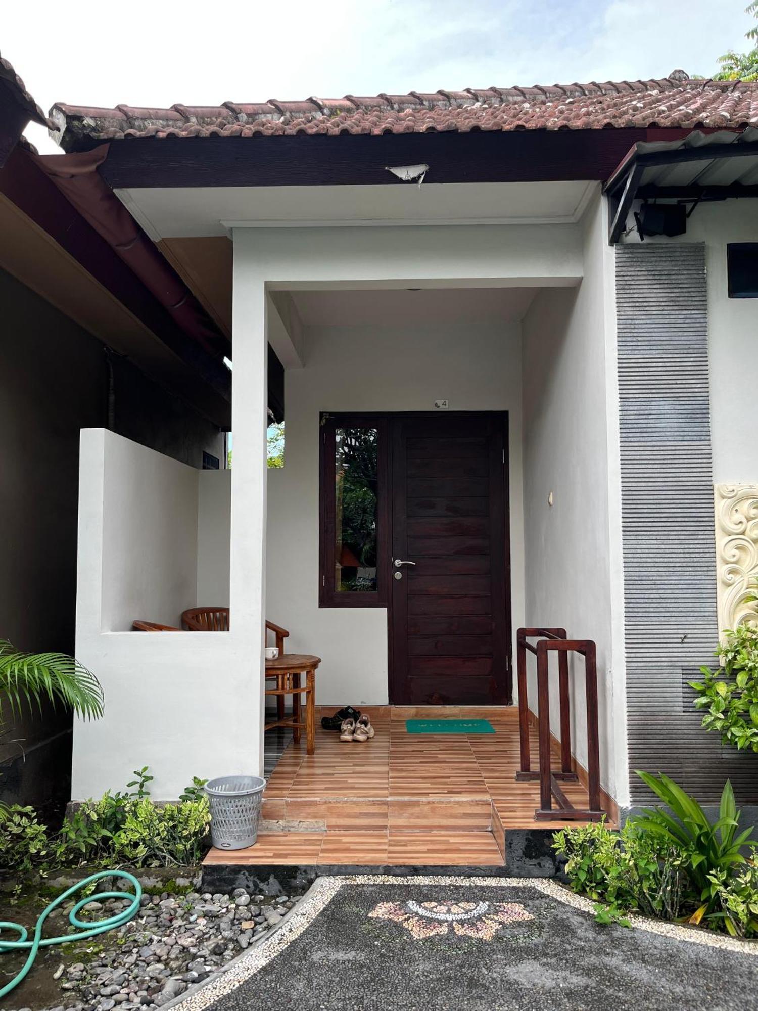 Ghamed Sari Hotel Exterior foto
